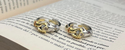 Anillo Manos Entrelazados